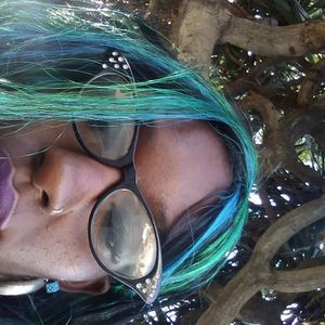 Meet your Posher, Valez